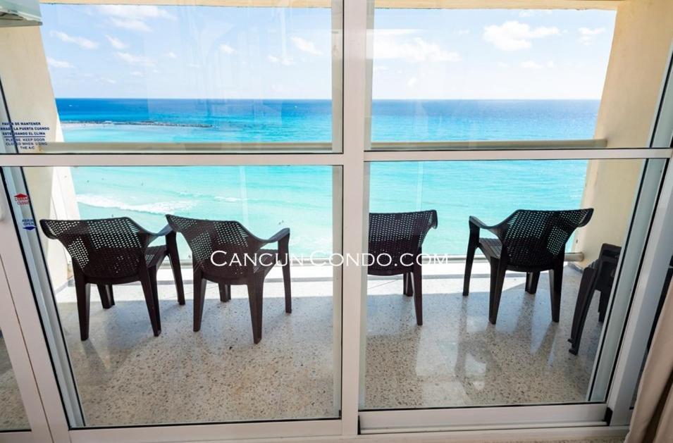 2 Story Oceanfront Penthouses On Cancun Beach! Dış mekan fotoğraf