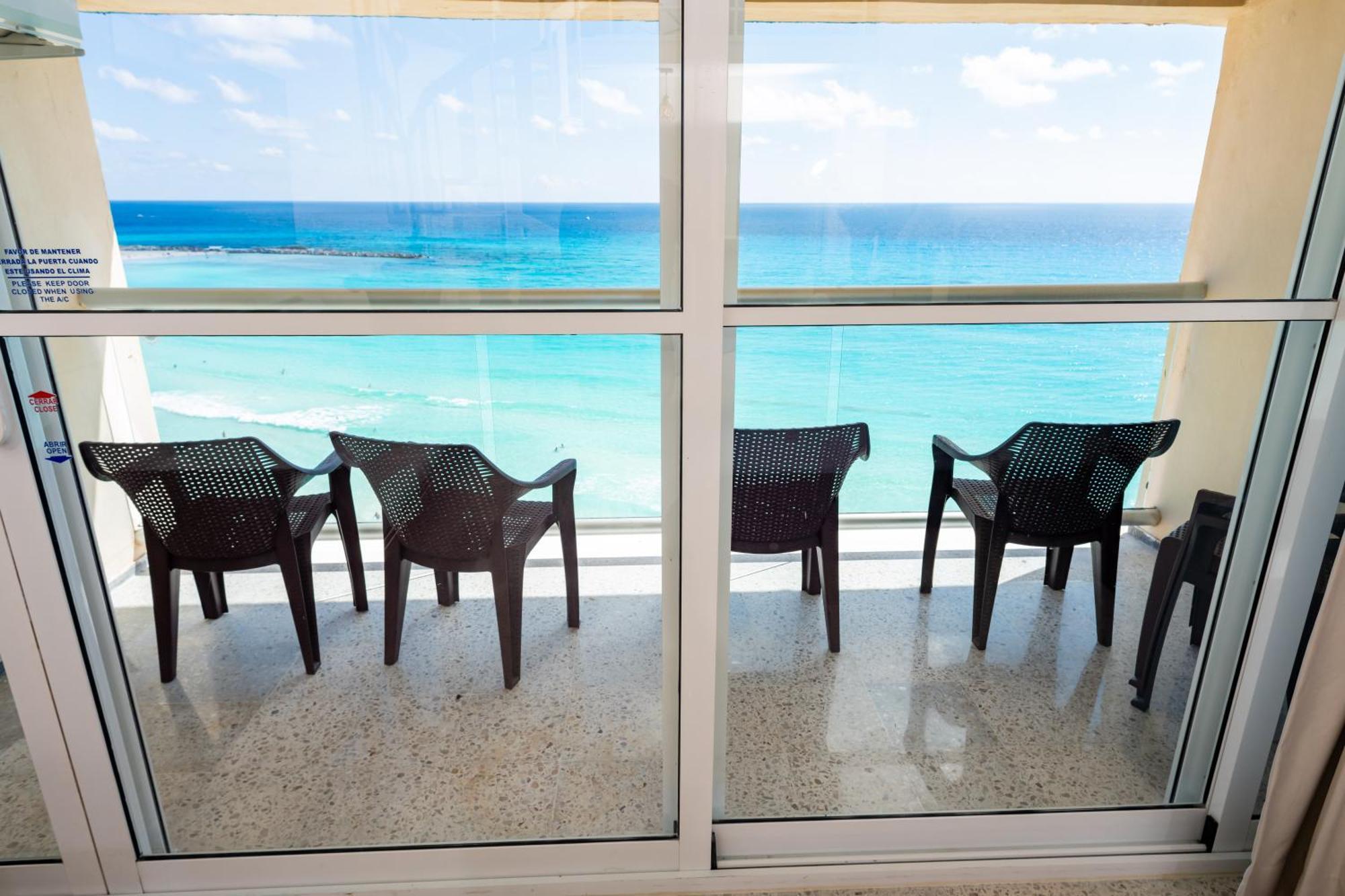 2 Story Oceanfront Penthouses On Cancun Beach! Dış mekan fotoğraf