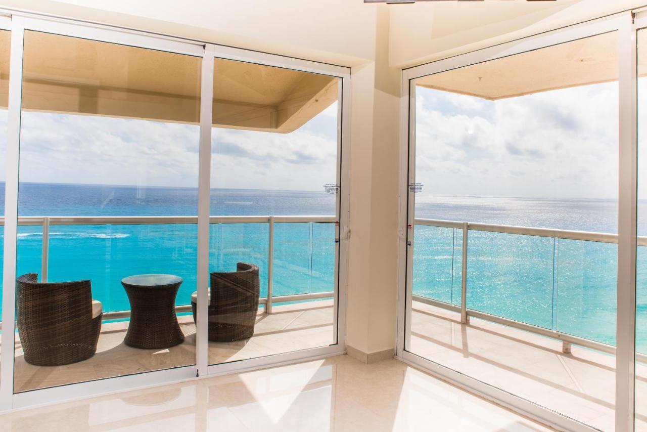 2 Story Oceanfront Penthouses On Cancun Beach! Dış mekan fotoğraf