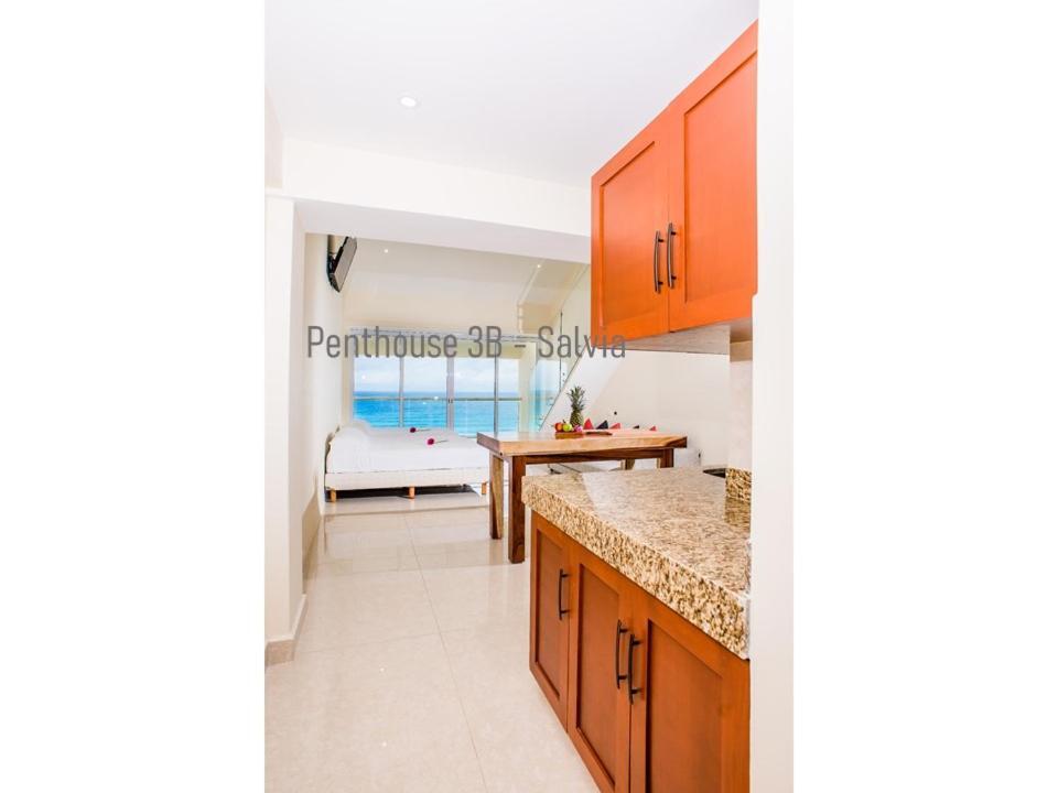 2 Story Oceanfront Penthouses On Cancun Beach! Dış mekan fotoğraf